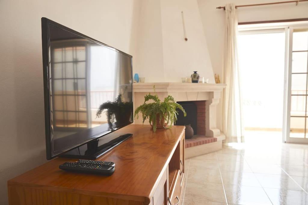 Cozy Sunny Peaceful Flat With Swimming Pool Apartment Burgau Bagian luar foto