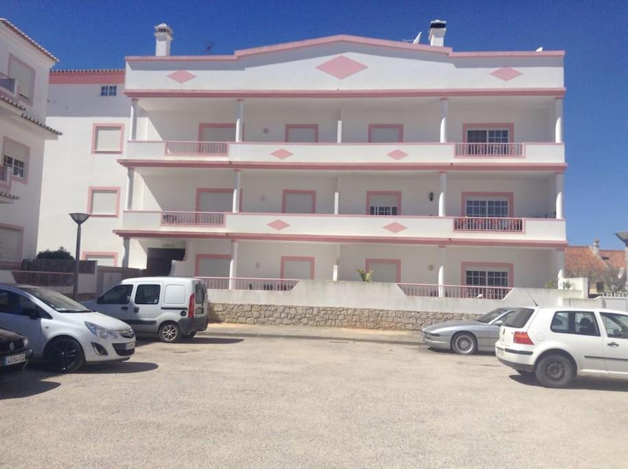 Cozy Sunny Peaceful Flat With Swimming Pool Apartment Burgau Bagian luar foto