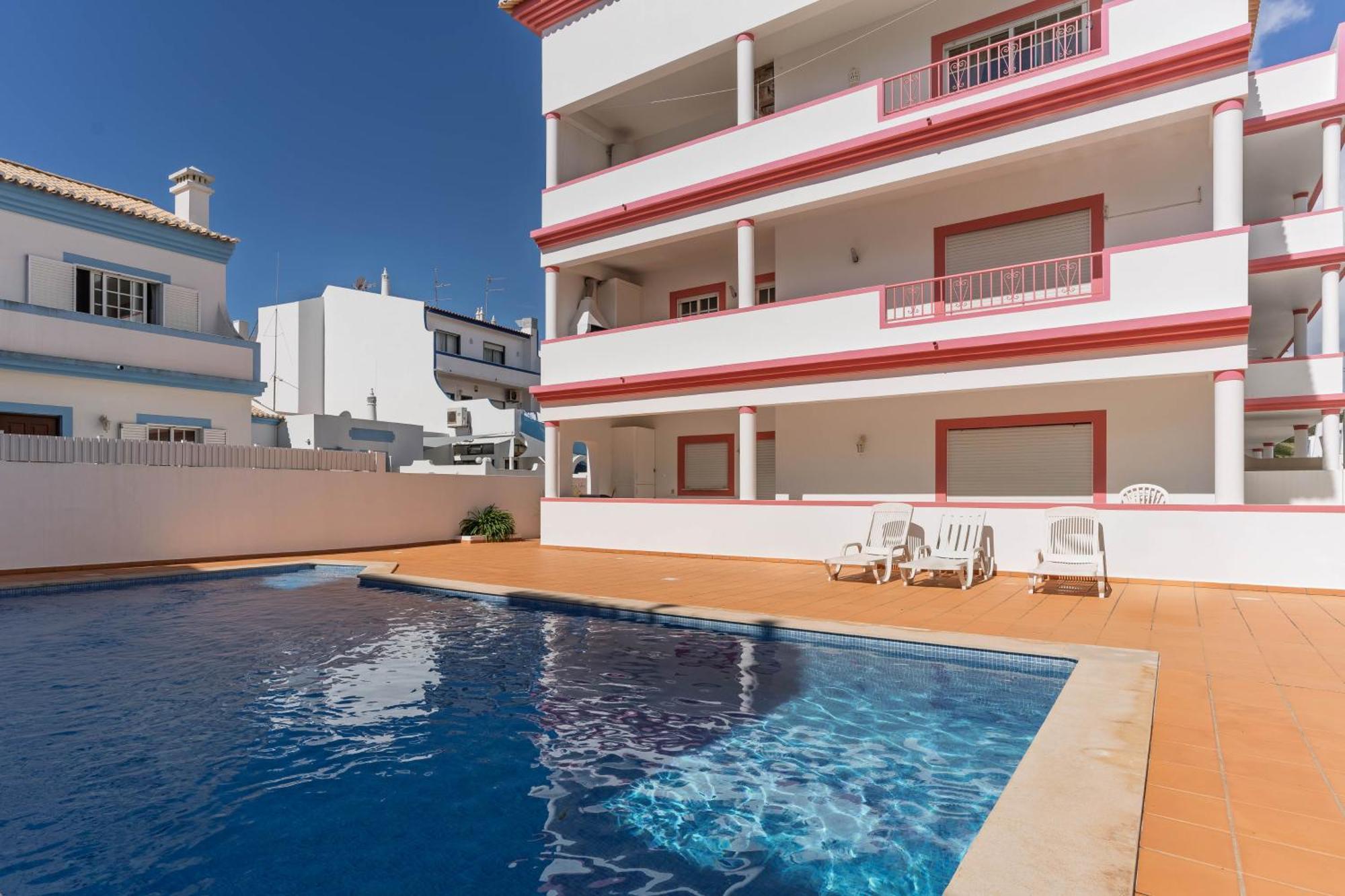 Cozy Sunny Peaceful Flat With Swimming Pool Apartment Burgau Bagian luar foto